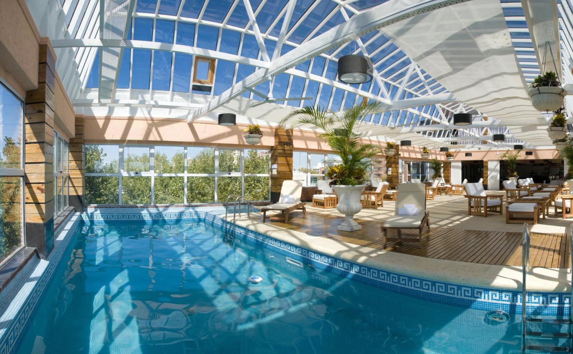 Ramada By Wyndham Buenos Aires Hotel 4*