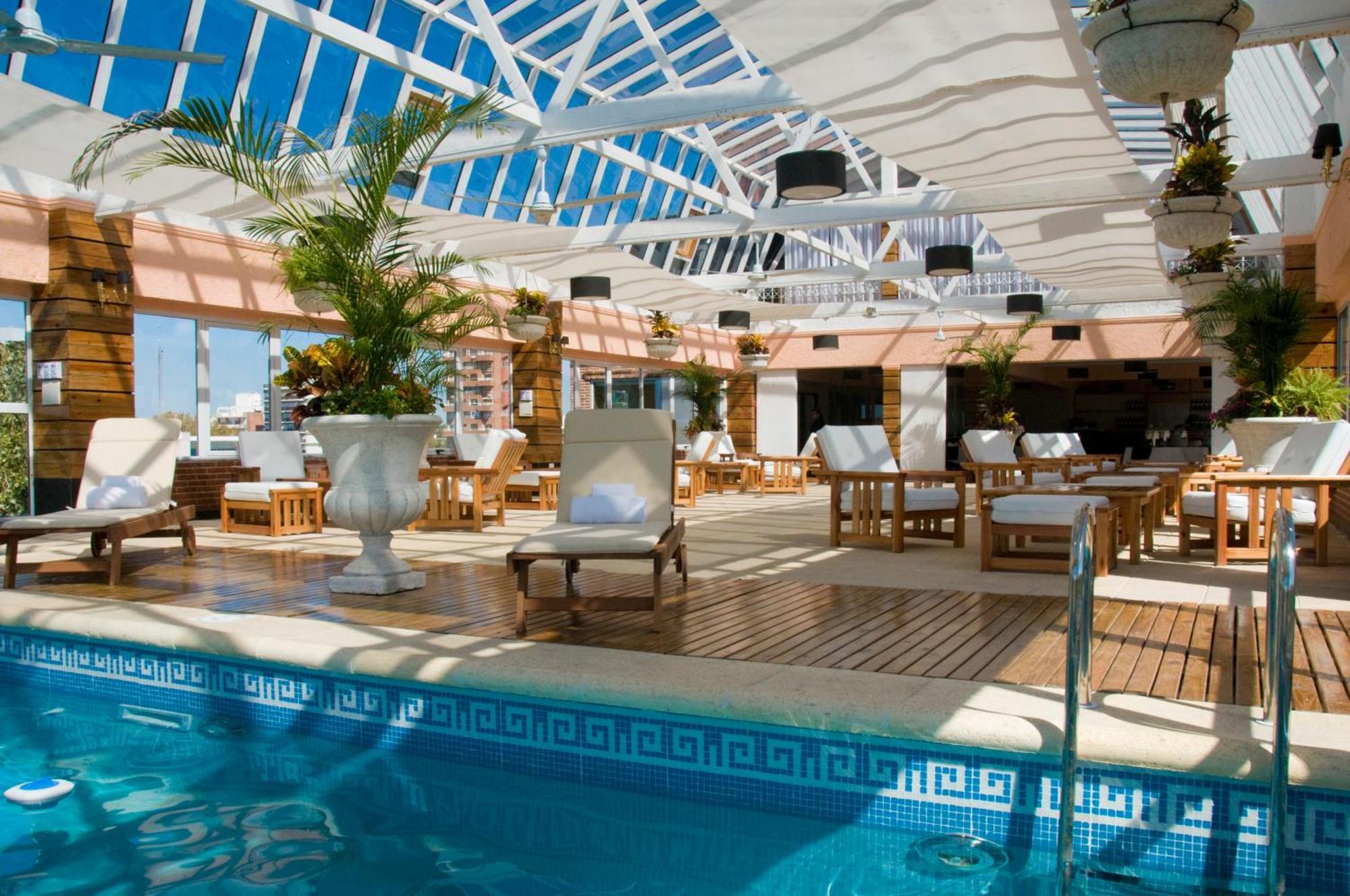 Hotel Ramada By Wyndham Buenos Aires 4*