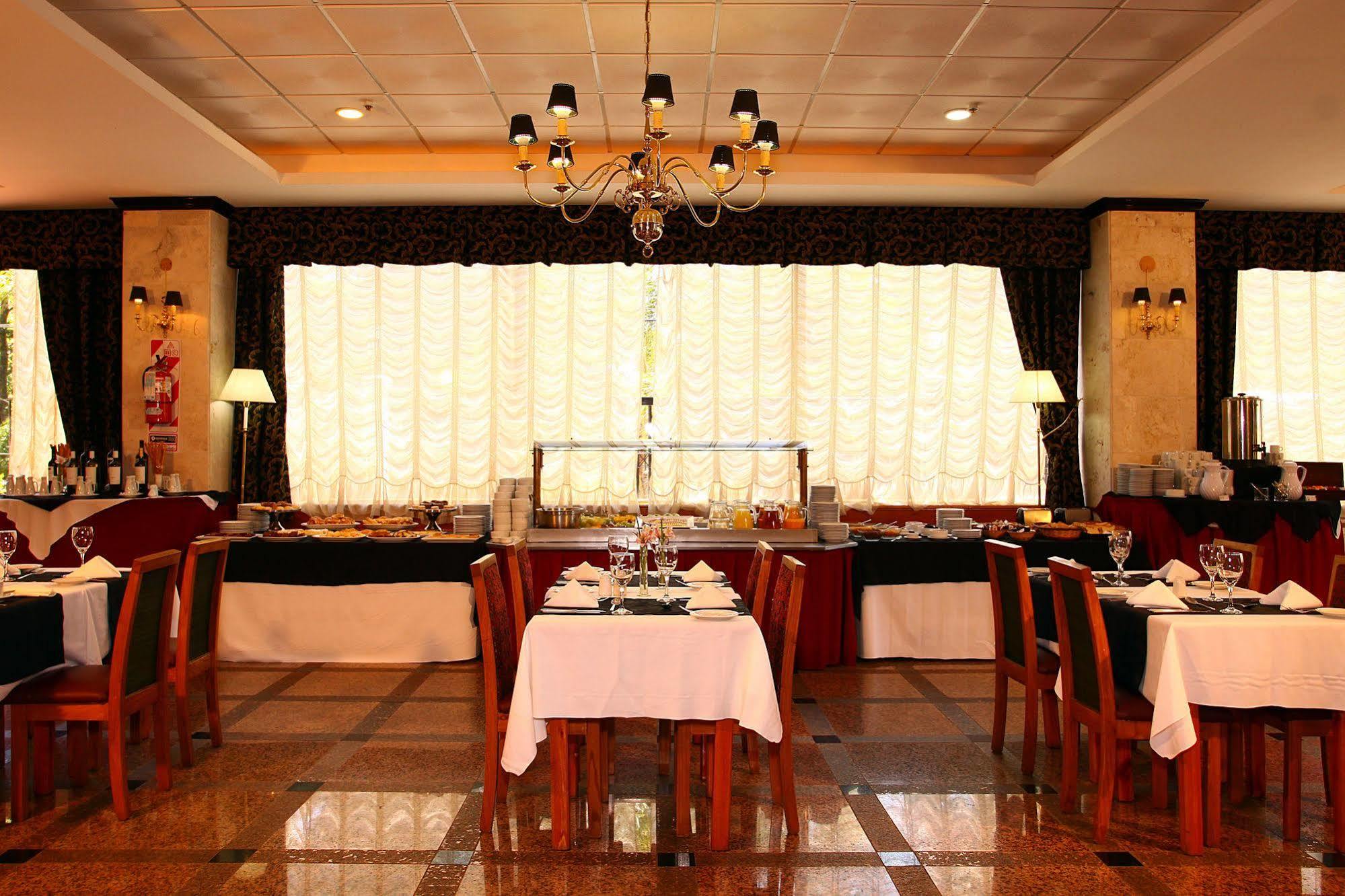 Hotel Ramada By Wyndham Buenos Aires Vicente López