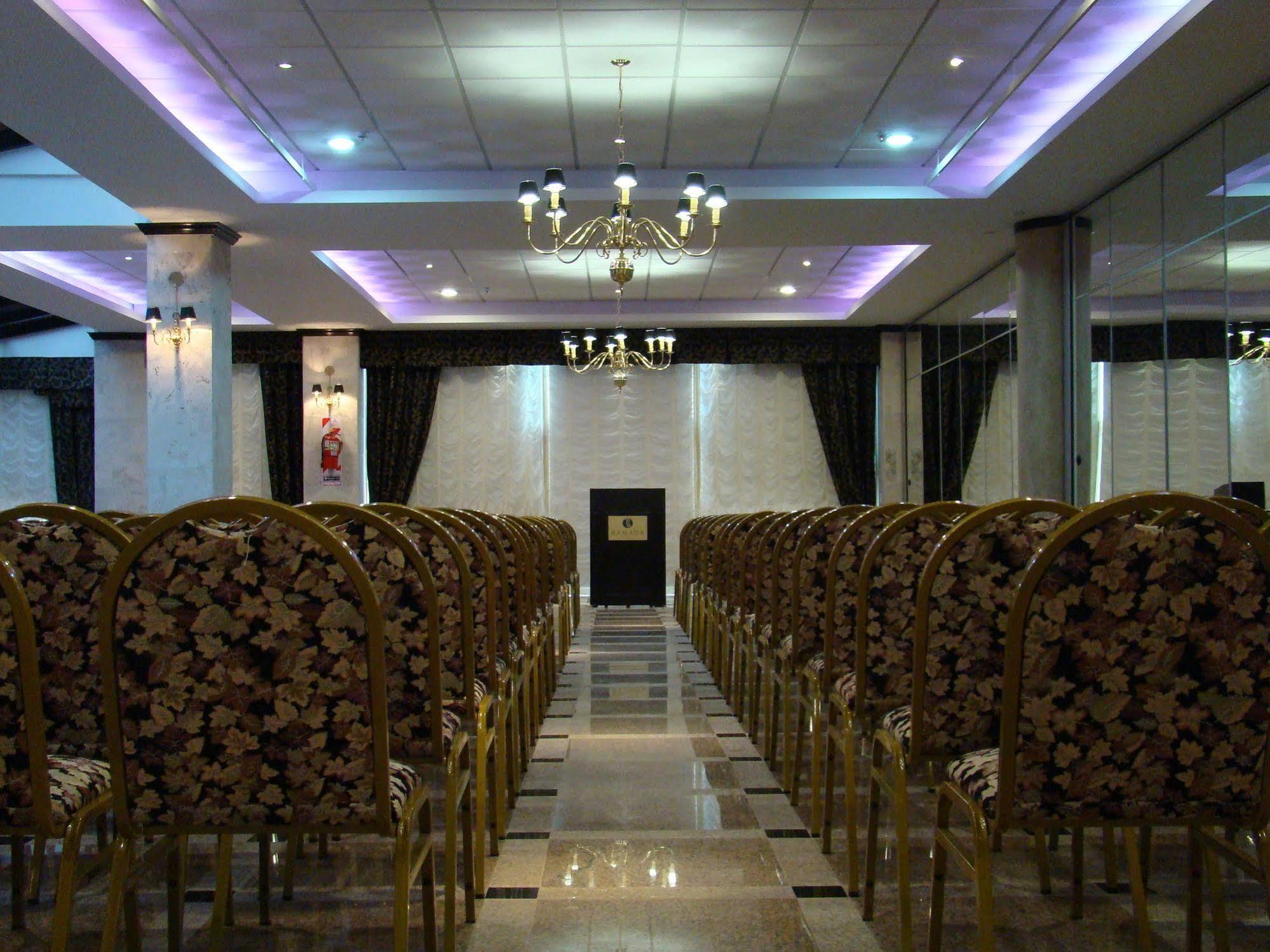 Hotel Ramada By Wyndham Buenos Aires
